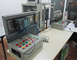PLC编程控制柜